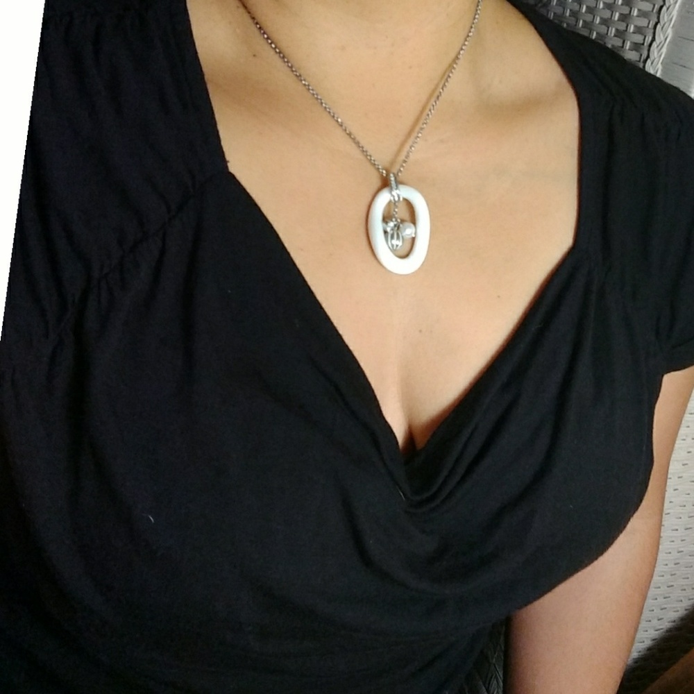 Pretty Fossil necklace pearl, white porcelain